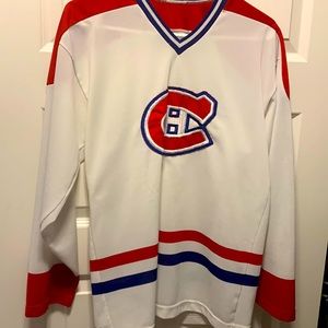 montreal canadiens jersey size small
